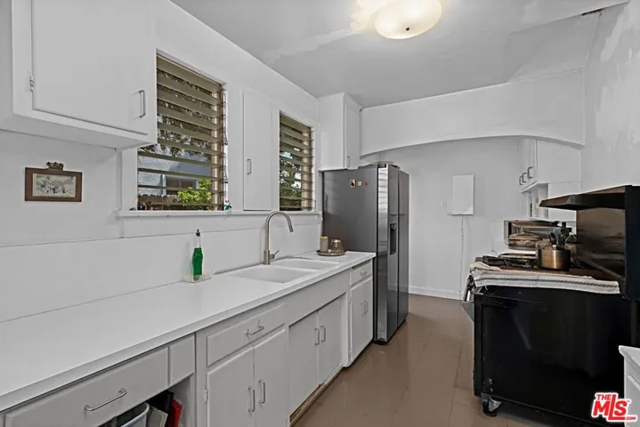 2138 Holmby Avenue, Los Angeles, California 90025