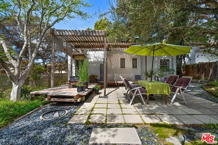 2138 Holmby Avenue, Los Angeles, California 90025