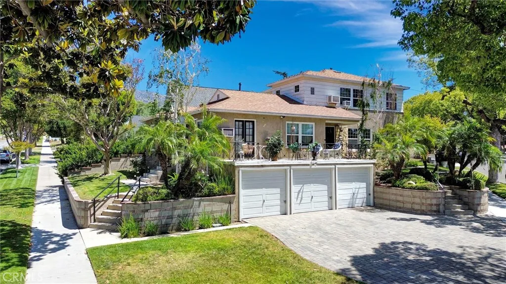 1120 East Ave