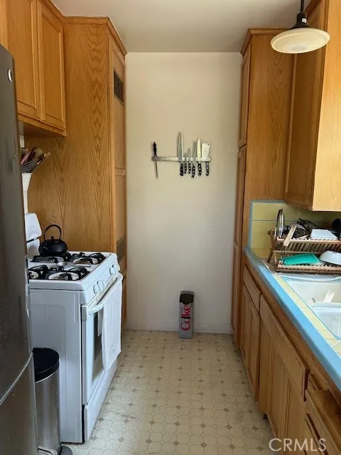 1 bed kitchen