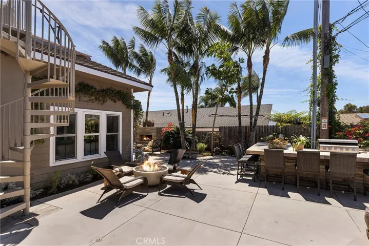 130 W Avenida San Antonio, San Clemente, California 92672