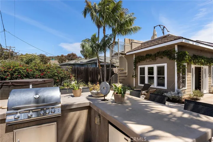 130 W Avenida San Antonio, San Clemente, California 92672