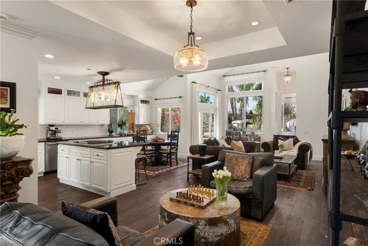 130 W Avenida San Antonio, San Clemente, California 92672