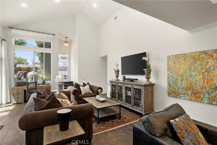 130 W Avenida San Antonio, San Clemente, California 92672