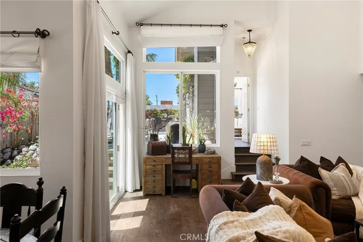 130 W Avenida San Antonio, San Clemente, California 92672