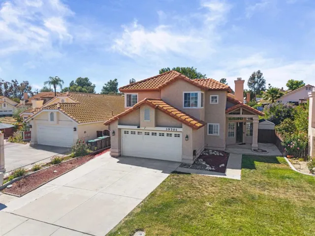 39701 Kilkare Circle, Murrieta, California 92562