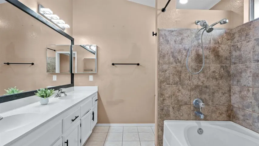 39701 Kilkare Circle, Murrieta, California 92562