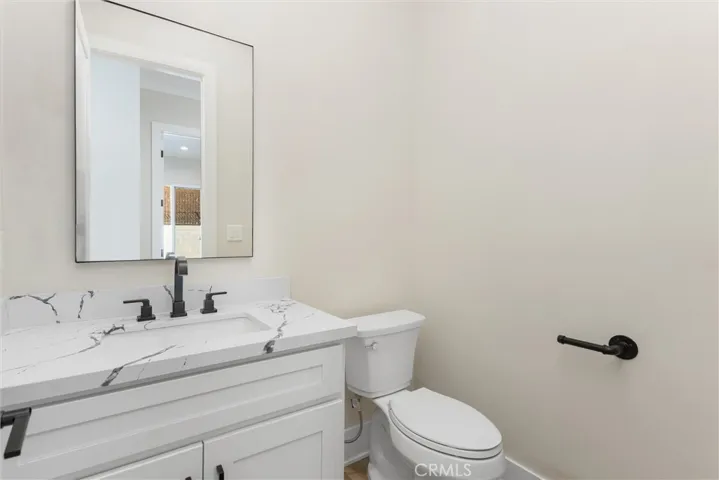 1/2 bath