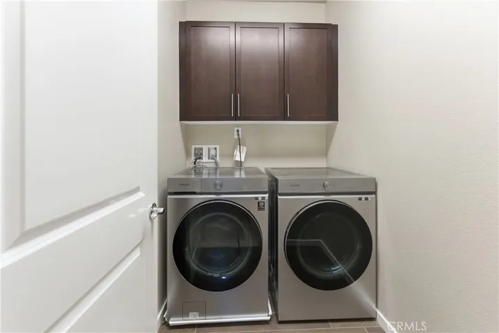 New front loading washer/ dryer