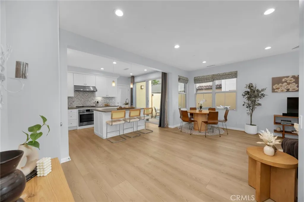 Entertaining Room