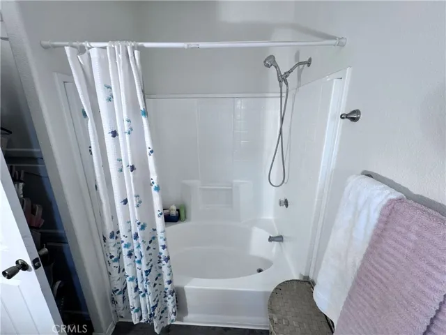 Master Bathroom TUB