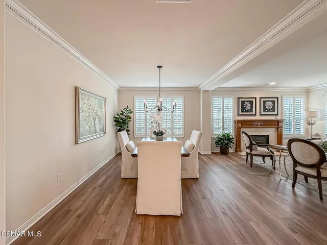 bLiving and Dining6