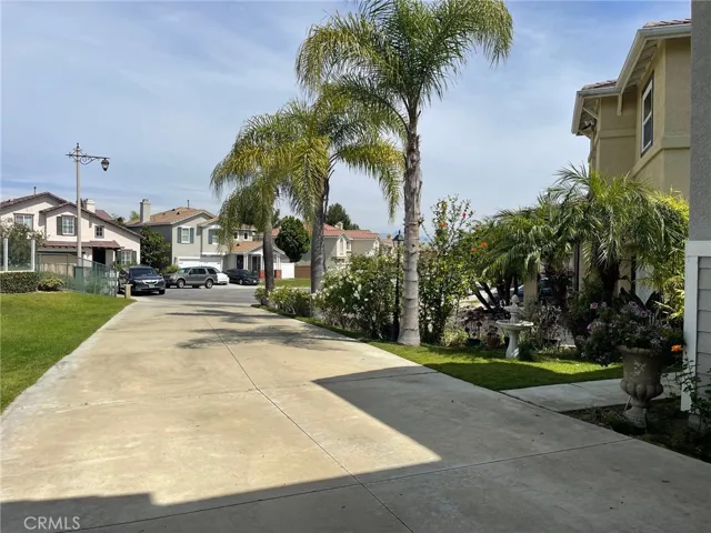 1294 S Springwood, Anaheim Hills, California 92808