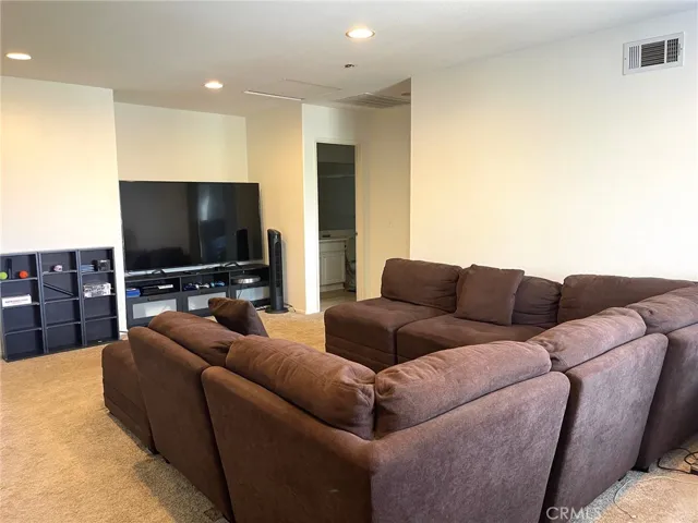 1294 S Springwood, Anaheim Hills, California 92808