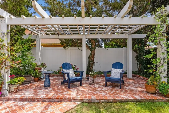 Shade, serenity, and sunshine. This gazebo-style awning creates an inviting outdoor room in the heart of your yard.