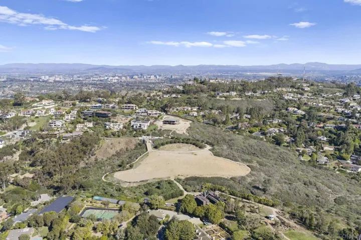 7151 Romero Loop, La Jolla, California 92037
