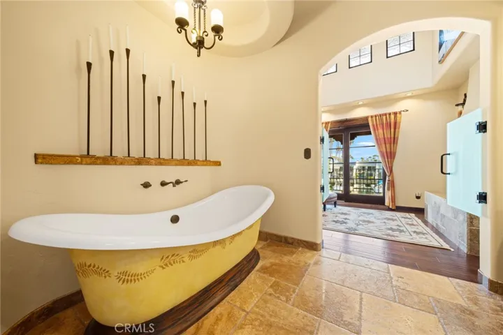 Primary Suite Bathroom