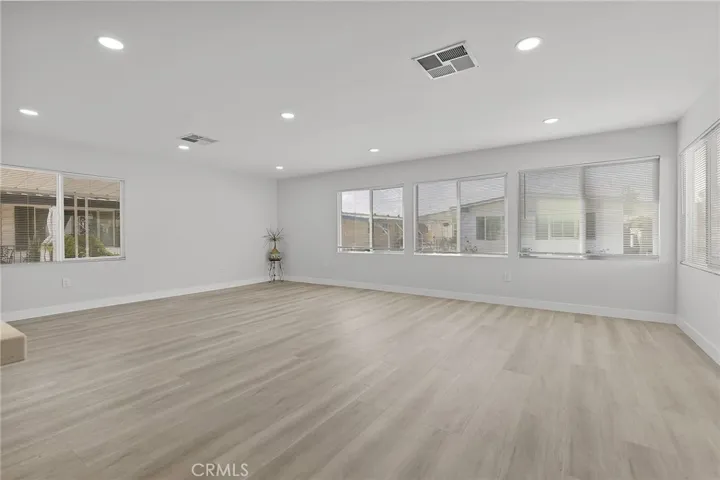 10200 Bolsa 34, Westminster, California 92683