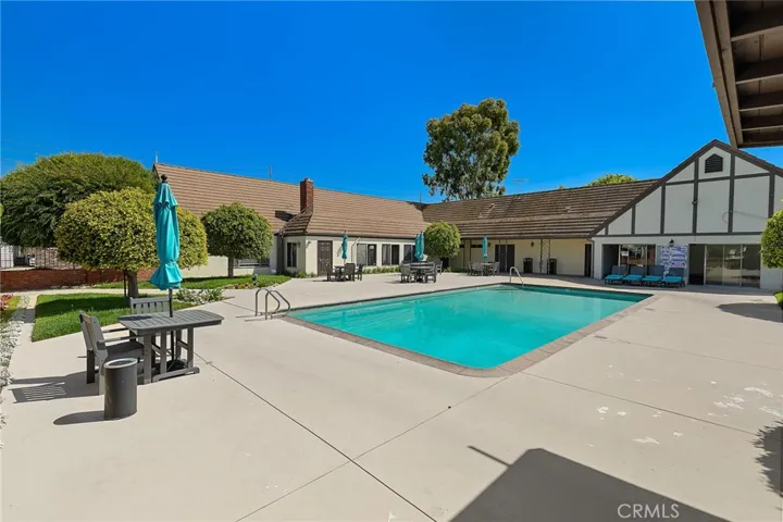 10200 Bolsa 34, Westminster, California 92683