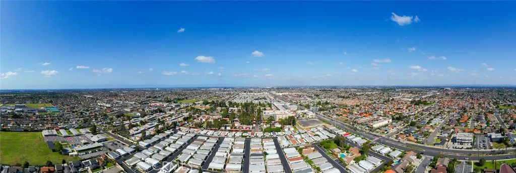 10200 Bolsa 34, Westminster, California 92683