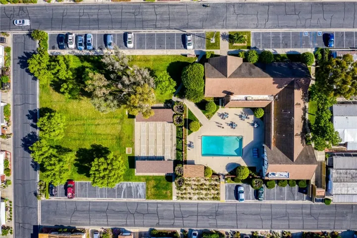 10200 Bolsa 34, Westminster, California 92683