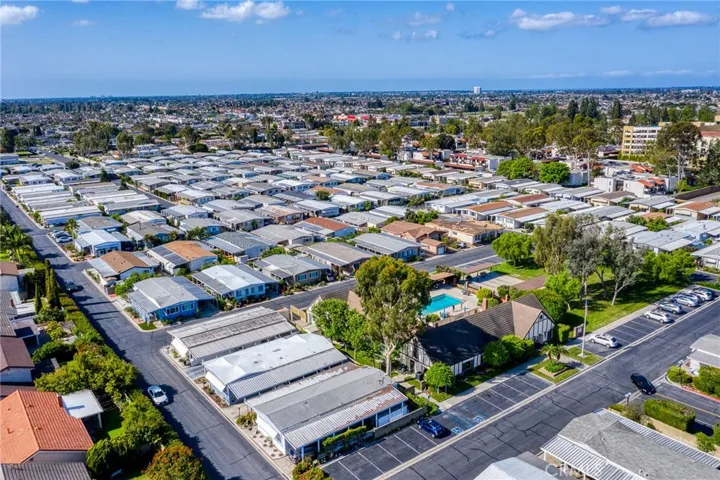 10200 Bolsa 34, Westminster, California 92683