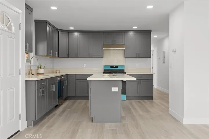10200 Bolsa 34, Westminster, California 92683