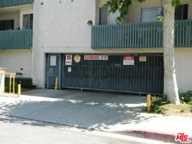 Remote Controled Parking Entra