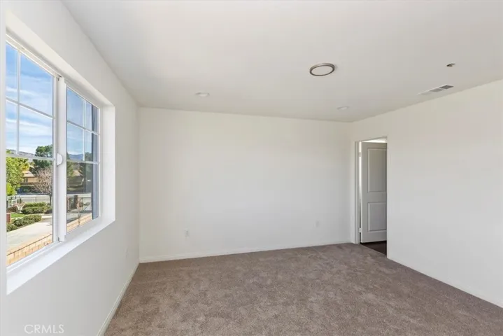 1991 Nathan Lane, San Jacinto, California 92582