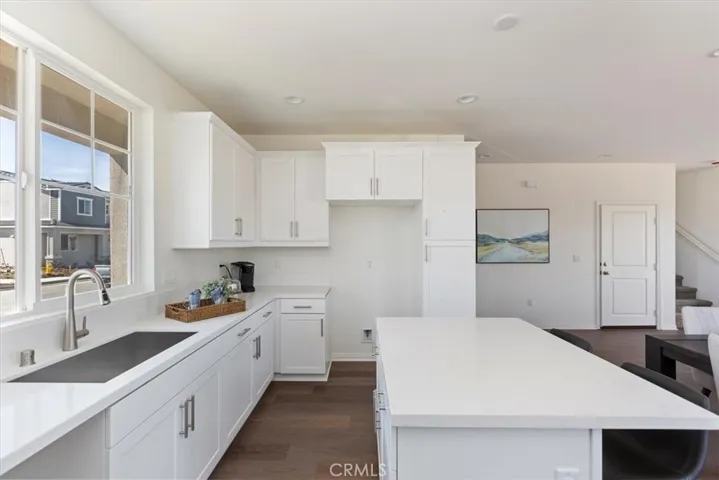 1991 Nathan Lane, San Jacinto, California 92582