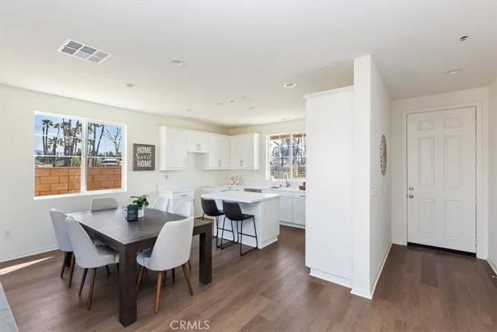 1991 Nathan Lane, San Jacinto, California 92582