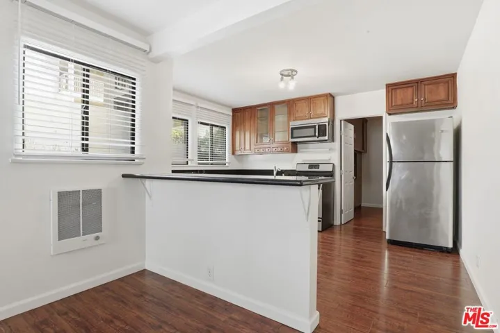 7154 Lexington Avenue, West Hollywood, California 90046