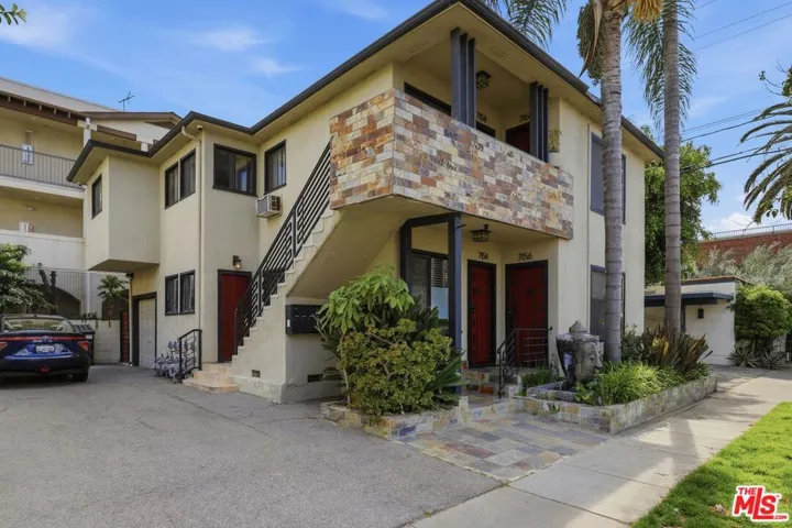 7154 Lexington Avenue, West Hollywood, California 90046