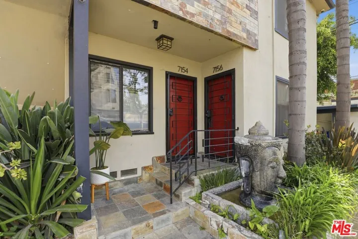 7154 Lexington Avenue, West Hollywood, California 90046