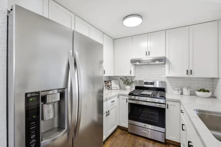 418 E Evelyn Avenue 202, Sunnyvale, California 94086