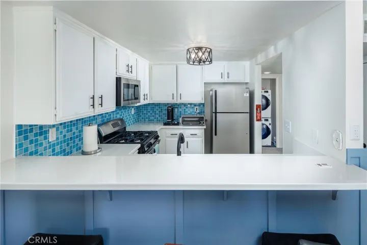 Kitchen & bar counter