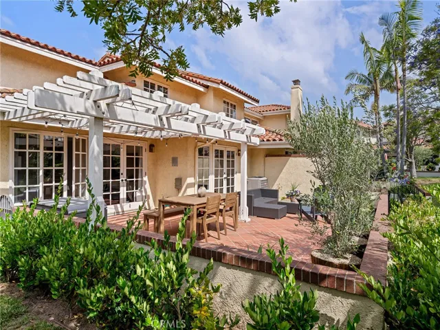 16 Sausalito W, Manhattan Beach, California 90266