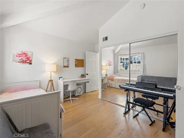 16 Sausalito W, Manhattan Beach, California 90266