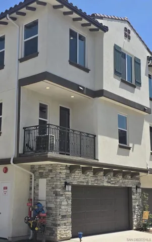 Facade/Exterior Front