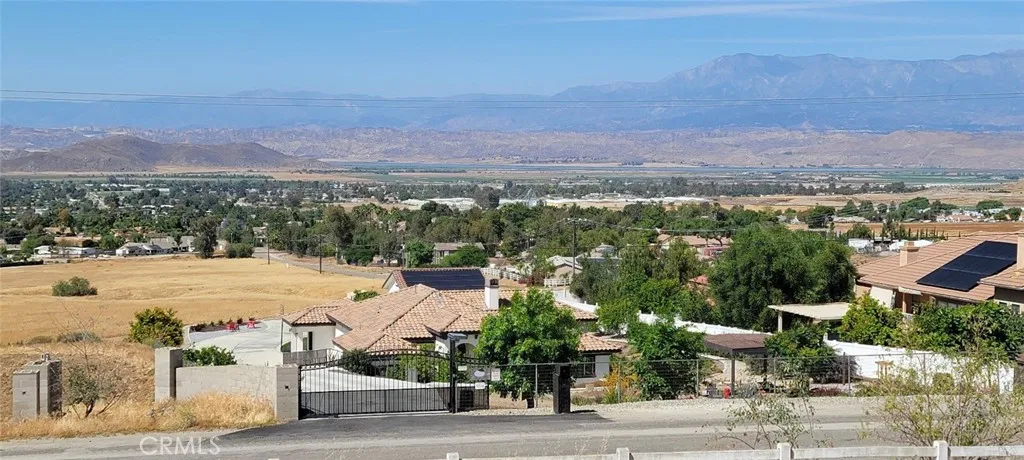LOOKING NORTH FROM PROPERTY