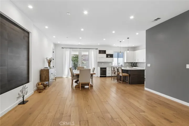 17812 Bromley Court, Encino, California 91316