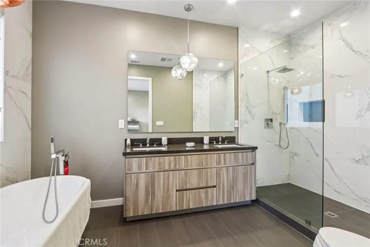 17812 Bromley Court, Encino, California 91316