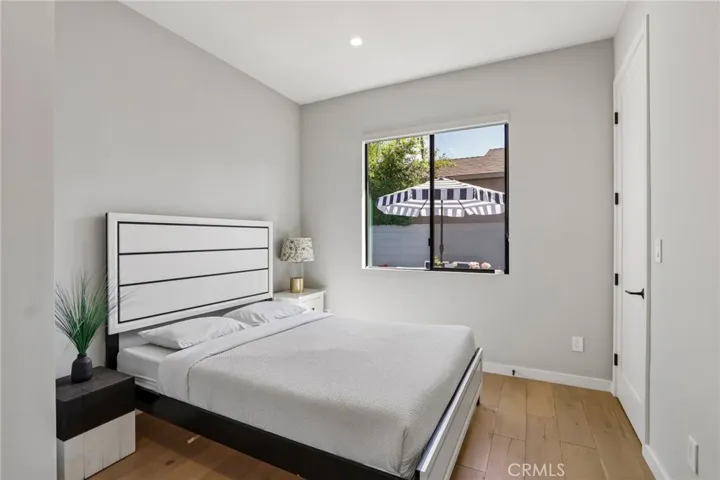 17812 Bromley Court, Encino, California 91316