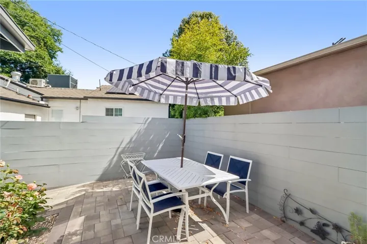 17812 Bromley Court, Encino, California 91316