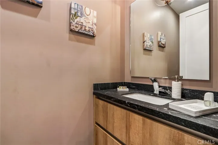 17812 Bromley Court, Encino, California 91316