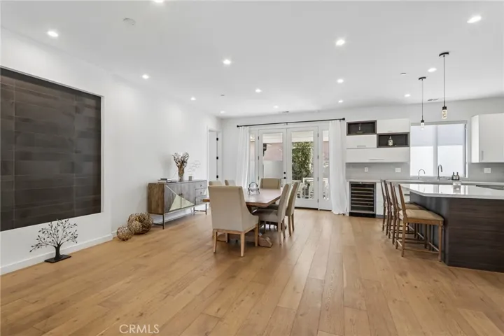 17812 Bromley Court, Encino, California 91316