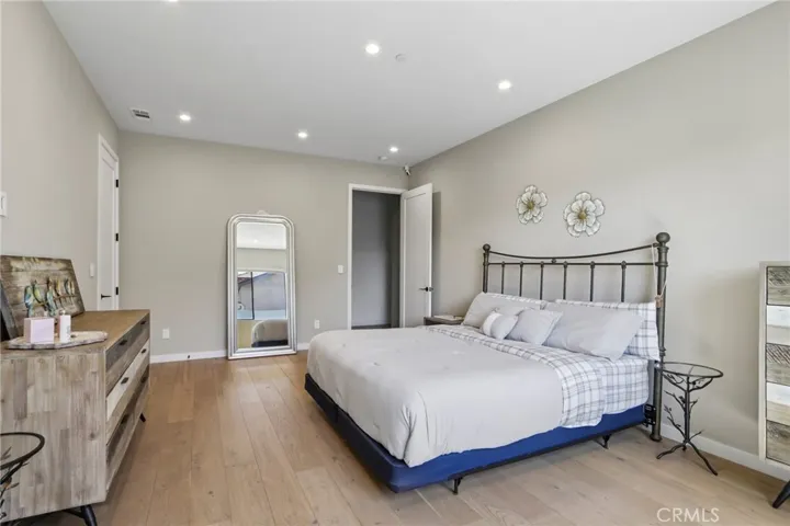 17812 Bromley Court, Encino, California 91316