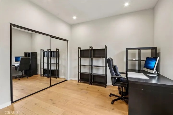 17812 Bromley Court, Encino, California 91316