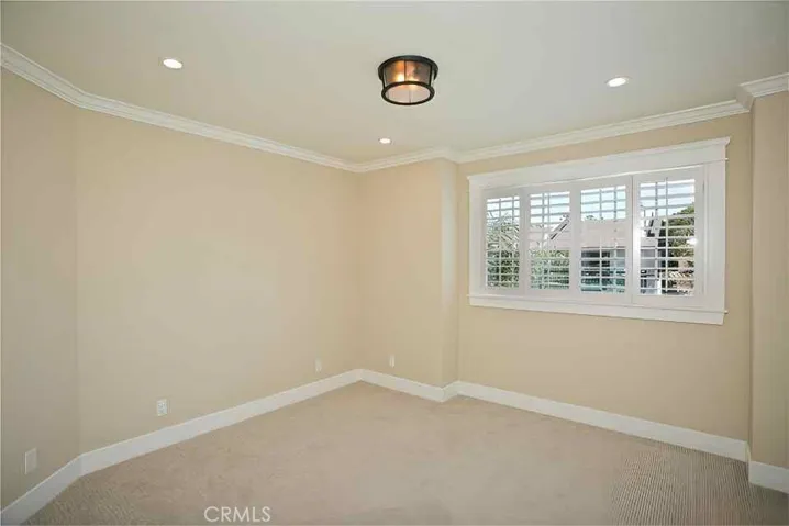 Front Residence - Bedroom 3