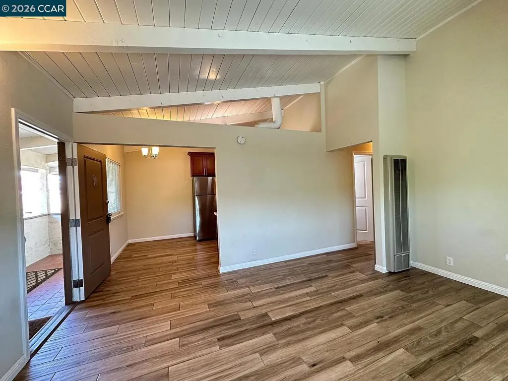 Entrance / Front Room